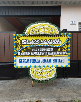 Papan Bunga Duka di Tarutung